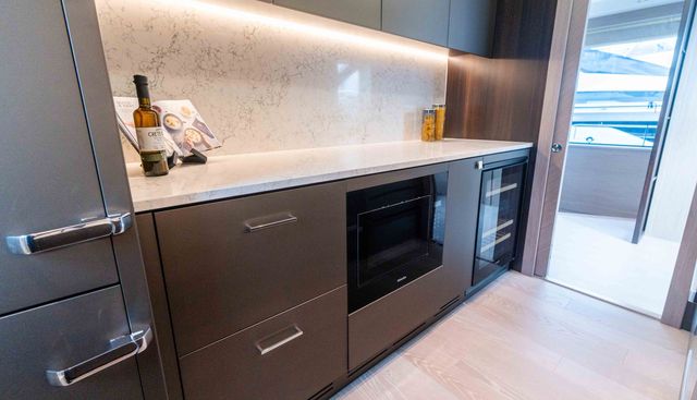 9352490 yacht for sale 27