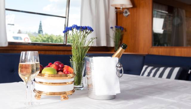 STELLA NOVA yacht for sale 9