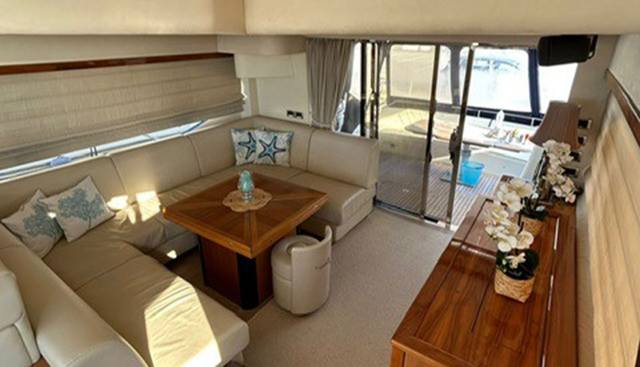 CHAMPAGNE yacht for sale 10