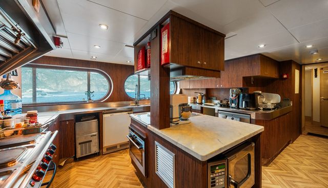 Koru yacht for sale 43