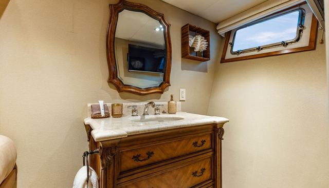 EMPIRE SEA yacht for sale 22