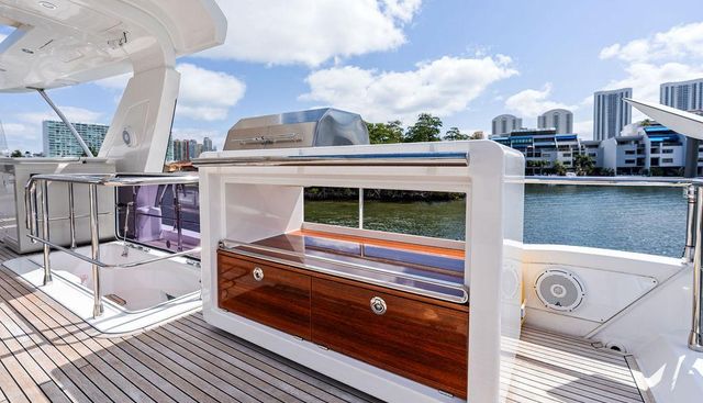 GOOD GIRL yacht for sale 17