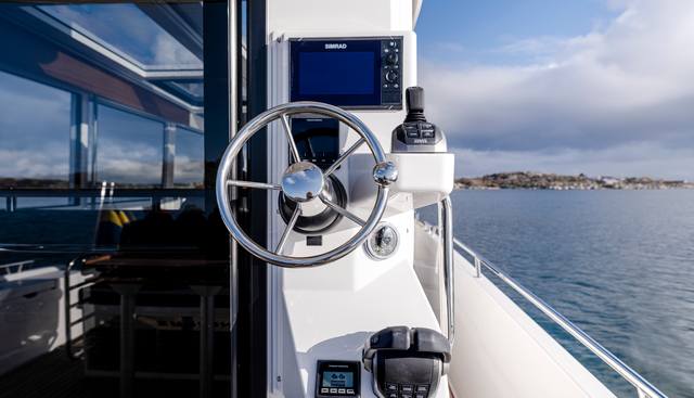 noname yacht for sale 7