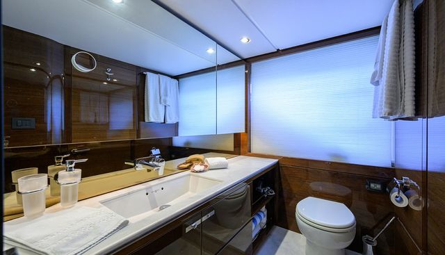 MISS AMY yacht for sale 62