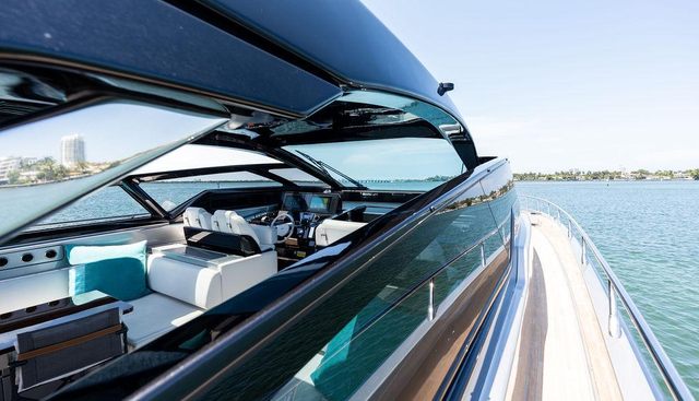 CLUB T yacht for sale 89