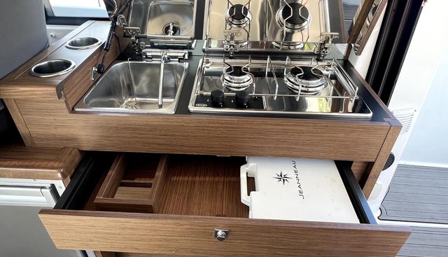 Relation Ship yacht for sale 27