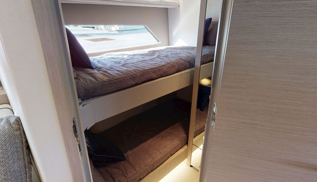 WOW WEE yacht for sale 30