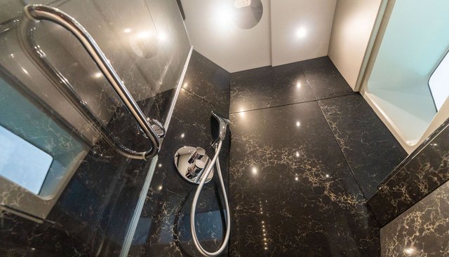 BELLA GEE yacht for sale 49