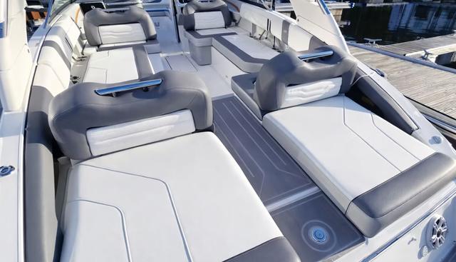 New Regal LS9 yacht for sale 2