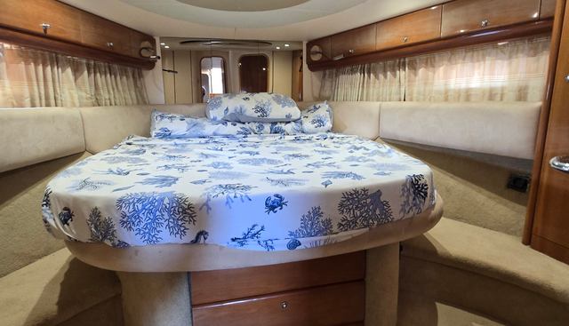 Princess V55 yacht for sale 12