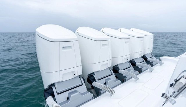 DEALER DEMO yacht for sale 7