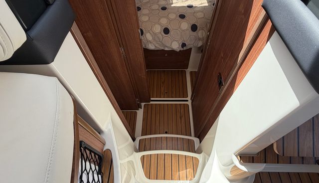 noname yacht for sale 29