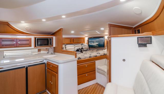 Affliction yacht for sale 33