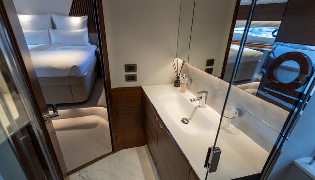 Maxi yacht for sale 30