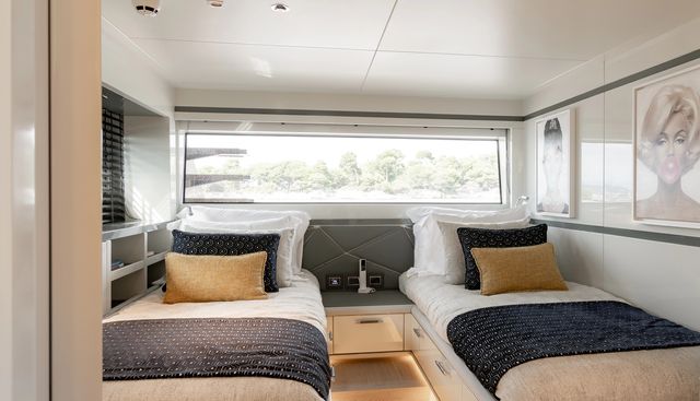 HULL #5 yacht for sale 9