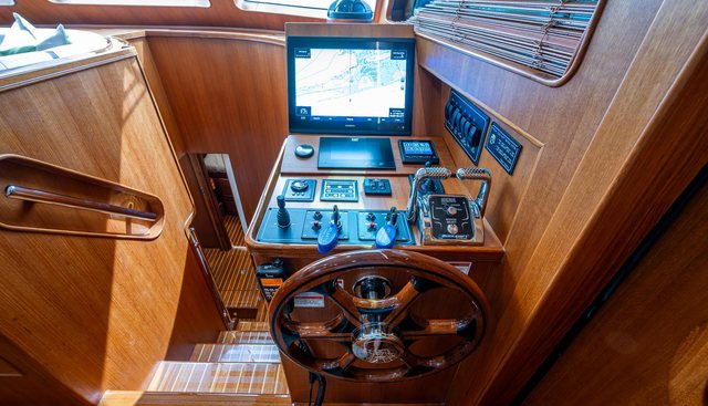CARA MIA yacht for sale 28