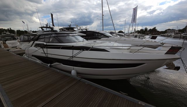 7122455 yacht for sale 4