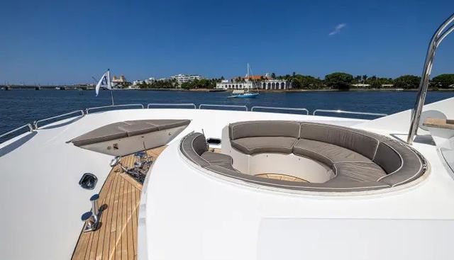 Seahawk yacht for sale 142