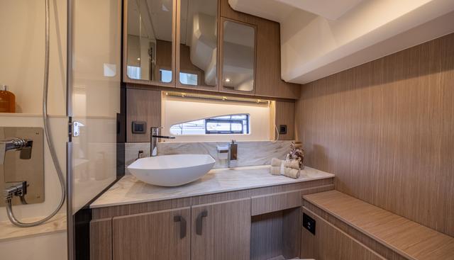 noname yacht for sale 30