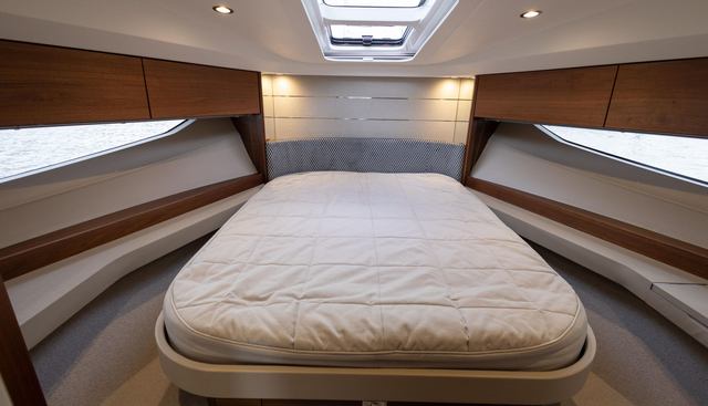 Time Out yacht for sale 4