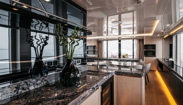 HEEUS yacht for sale 13