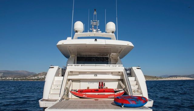 FERRETTI 881 yacht for sale 5