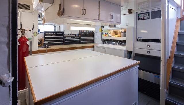 Silverado yacht for sale 18