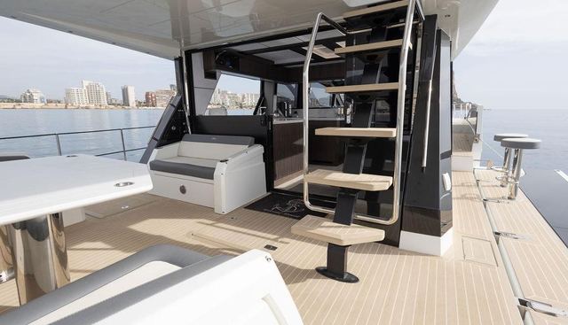 Seven yacht for sale 34
