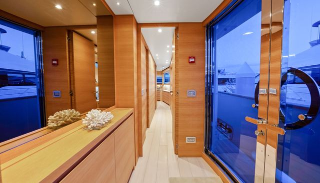 Fontana yacht for sale 73