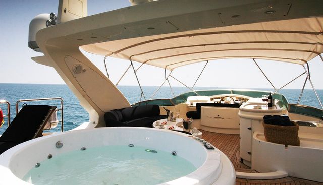 Obsidian yacht for sale 3