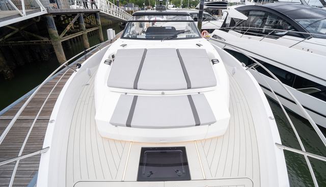 7122455 yacht for sale 7