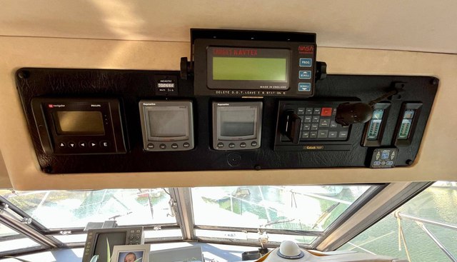 Linda J yacht for sale 14
