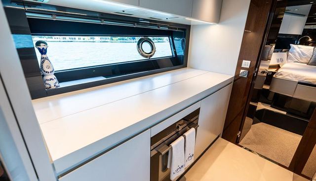 CLUB T yacht for sale 37