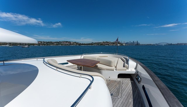 Domus yacht for sale 33