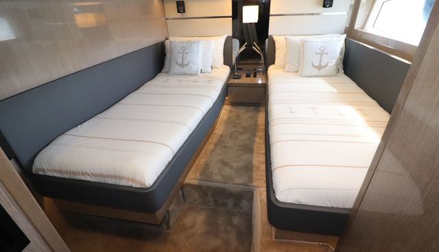 SEALINE yacht for sale 22