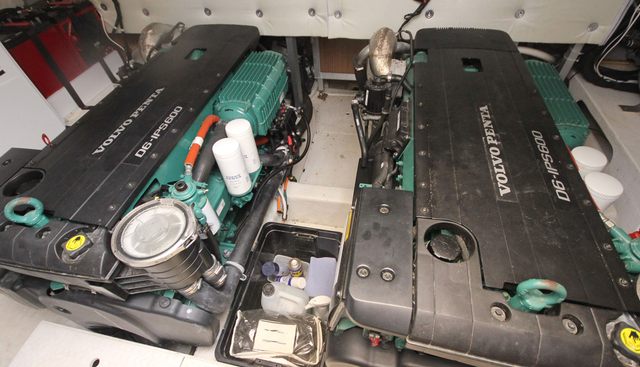 SHAKESPEARE IV yacht for sale 35