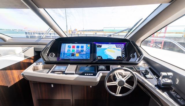 9362590 yacht for sale 38