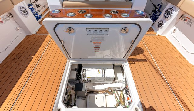 SHINE V yacht for sale 25