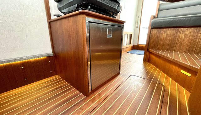 noname yacht for sale 32