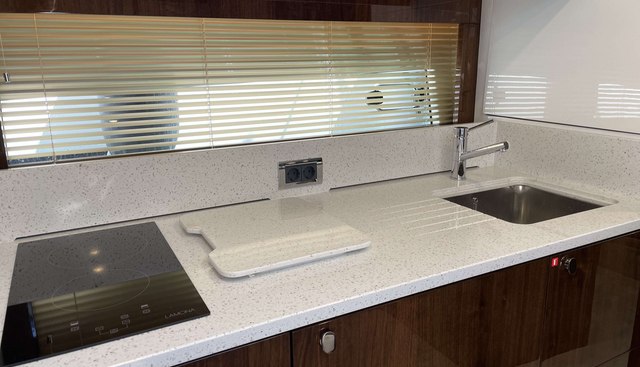 noname yacht for sale 32