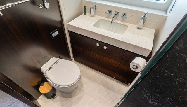 BELLA GEE yacht for sale 42