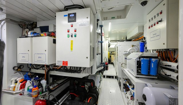 PHOENIX yacht for sale 149