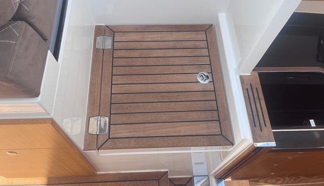 Maxima II yacht for sale 13