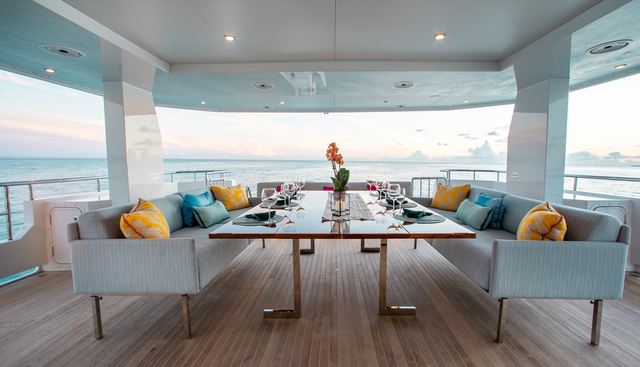 Curfew II yacht for sale 30