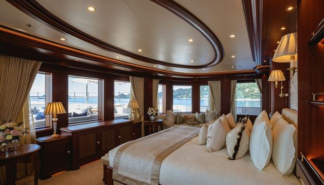 GIGIA yacht for sale 18