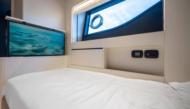 Together yacht for sale 20