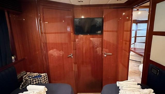 Tecnomar Velvet 90 yacht for sale 45