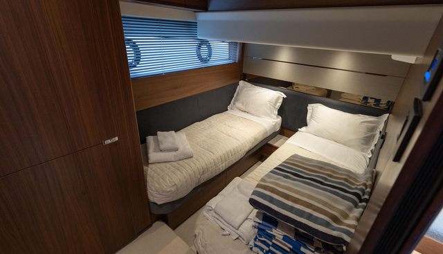 Three Amigos yacht for sale 90