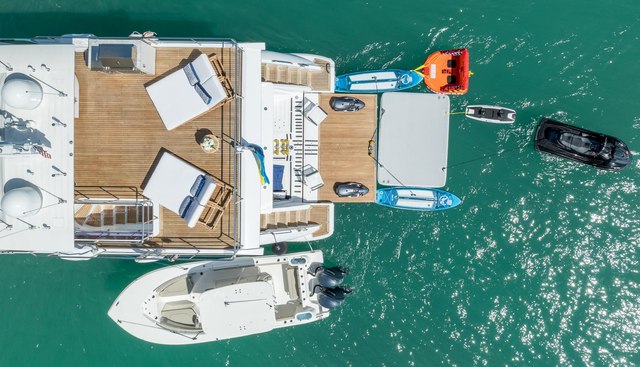 4PLAY yacht for sale 5