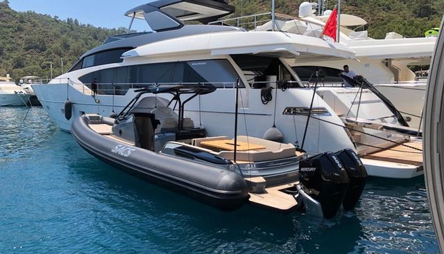 Y2 yacht for sale 5